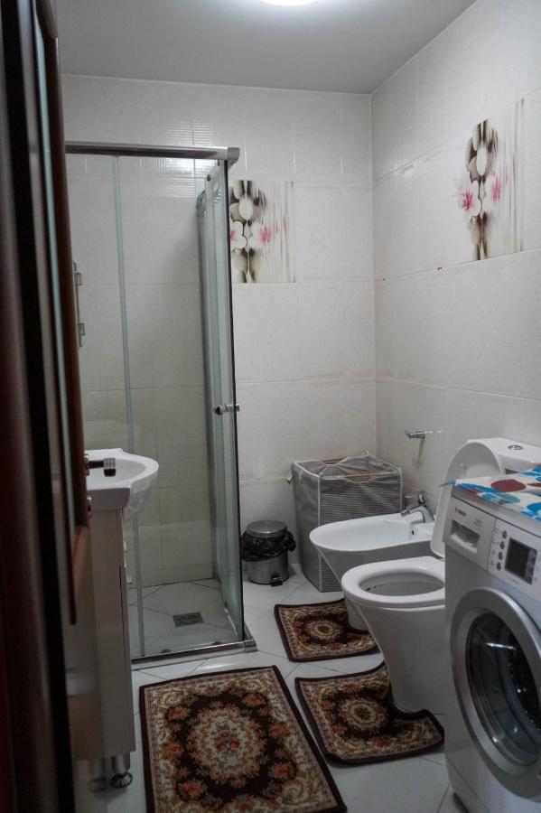 Lovely Apartment In The Heart Of Tirana Exterior photo
